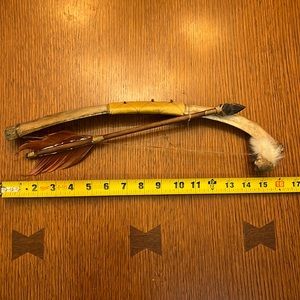 Antique Native American hunting bow with Arrow